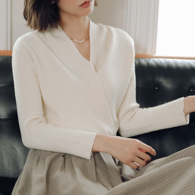 Vネックシンプルニット　21884