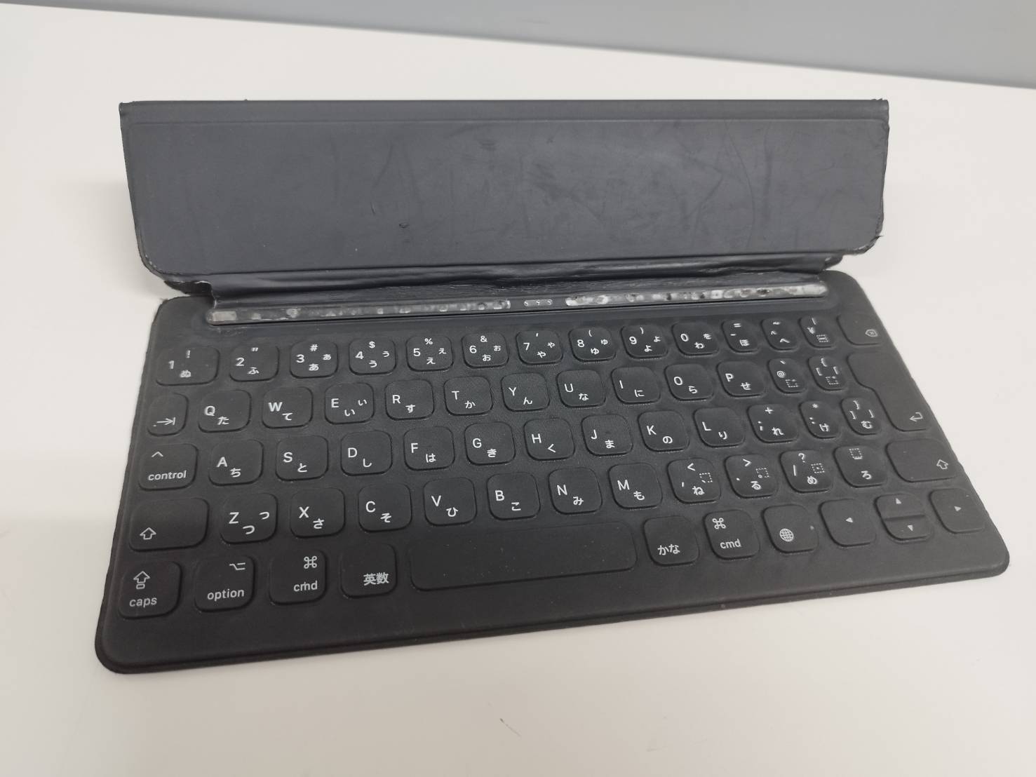 MacBook Pro(13インチ,2020,Thundeabolt 3ポート x 2)256GB/8GB MacBook Pro(13インチ,2020,Thundeabolt 3ポート x 2)256GB/8GB