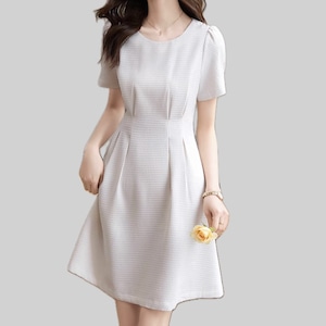 White waffle material short sleeve round collar dress 00158