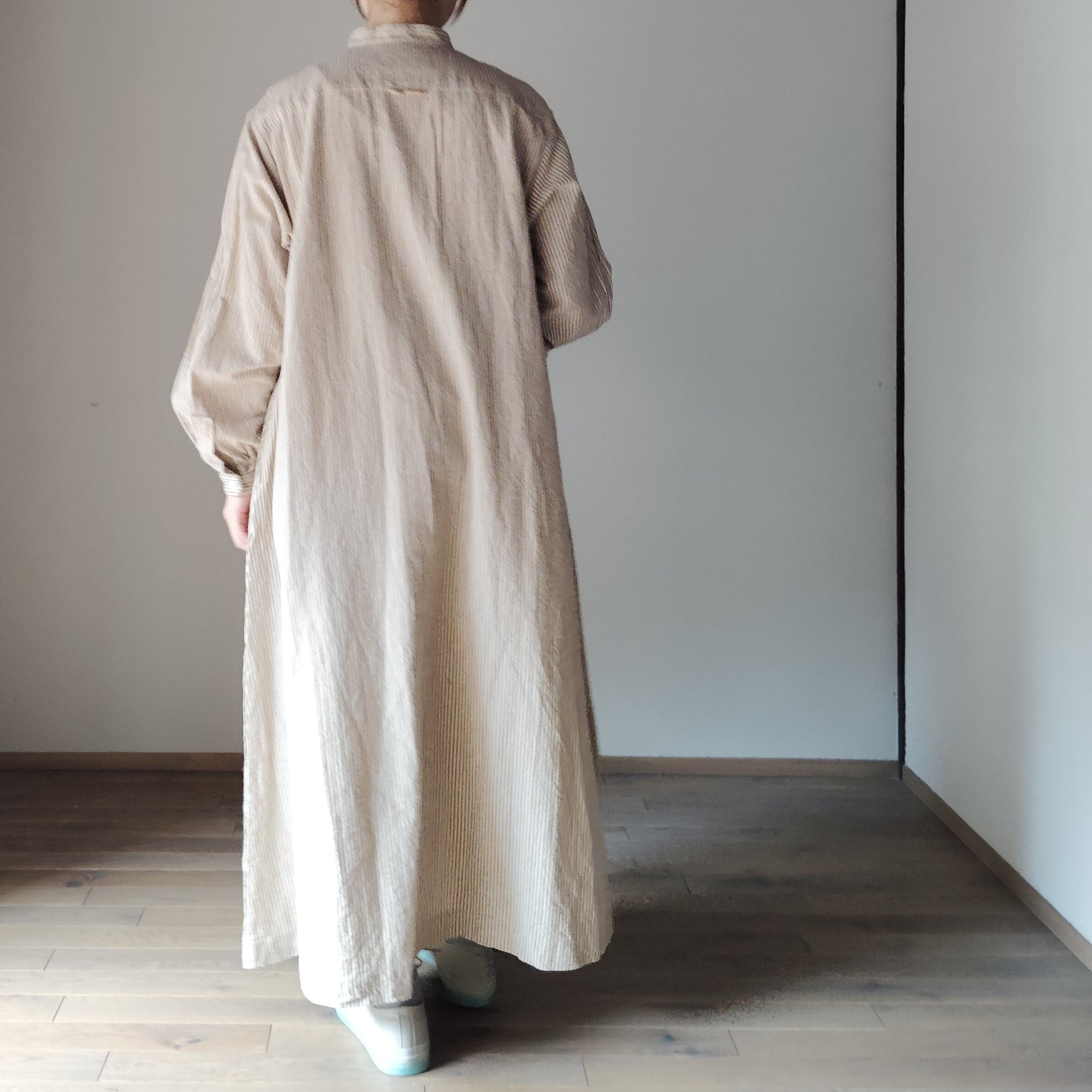 YAECA ／ヤエカ Stand collar P/O dress/スタンドカラープルオーバー