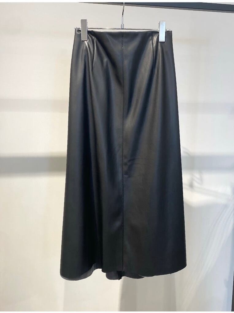 leather skirt