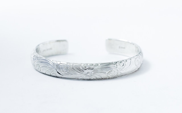 BN-068 10mm Arabesque bangle (M)