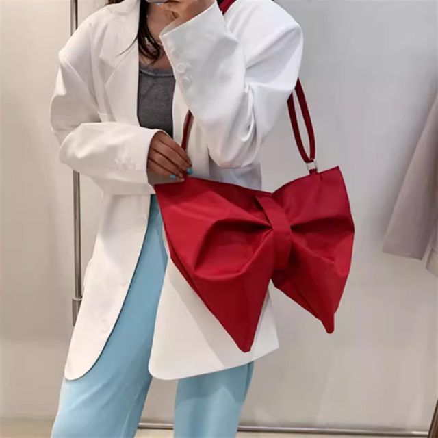 リボン型ショルダーバッグ　2size　2color　10858