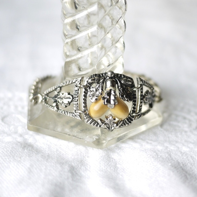 バイエルン 鹿の歯ブレスレット 民族衣装 ドイツ