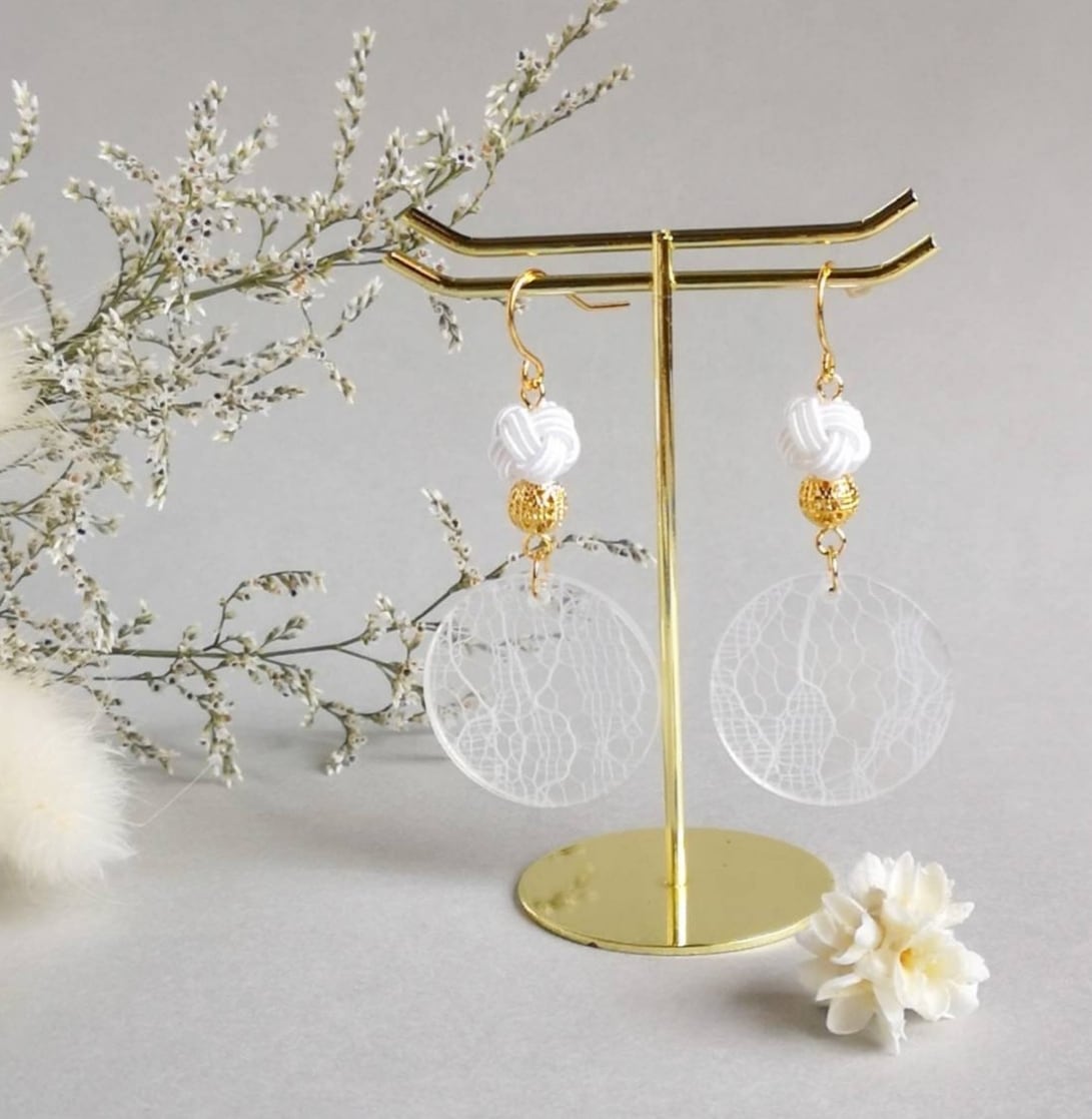 縁結び玉ピアス 32796bfa8d282c2f42ca468cc7c484