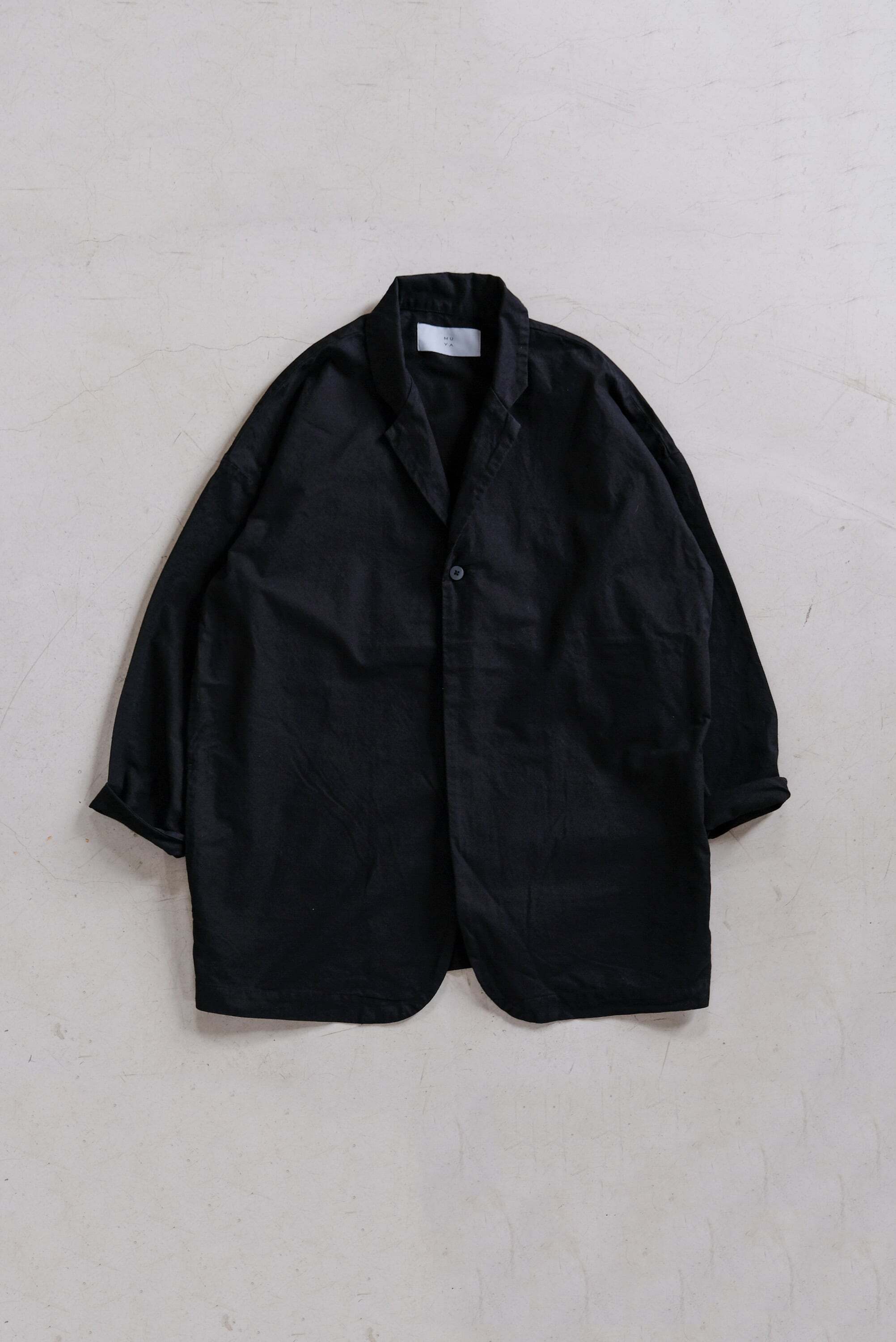 Round cardigan tailored collar / for norm
