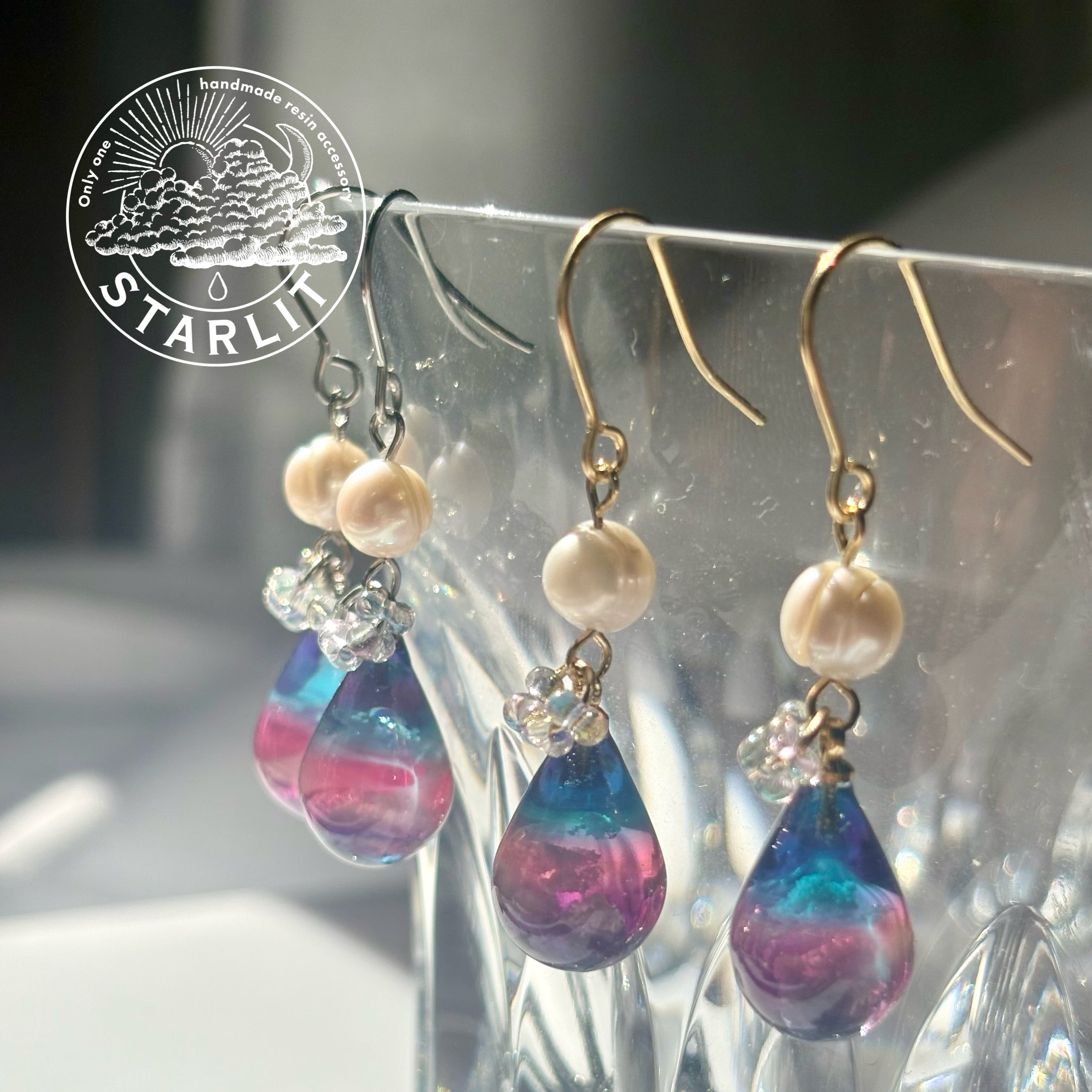 【銀のしずく】さん　夜明けのビーナスベルト　雲レジン キーホルダー　風景レジン ビーナスベルトの雫<Pierce/Earring> | STARLIT