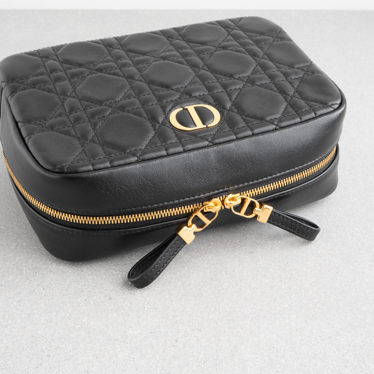 クリスチャンディオール カロ ポーチ カナージュ ラムスキン ブラック レザー