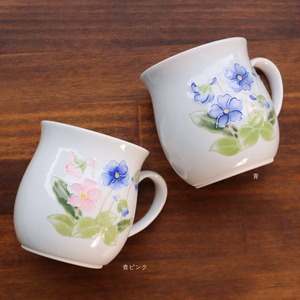 有田焼　マグカップ　すみれ福型（青・青ピンク） 2-090