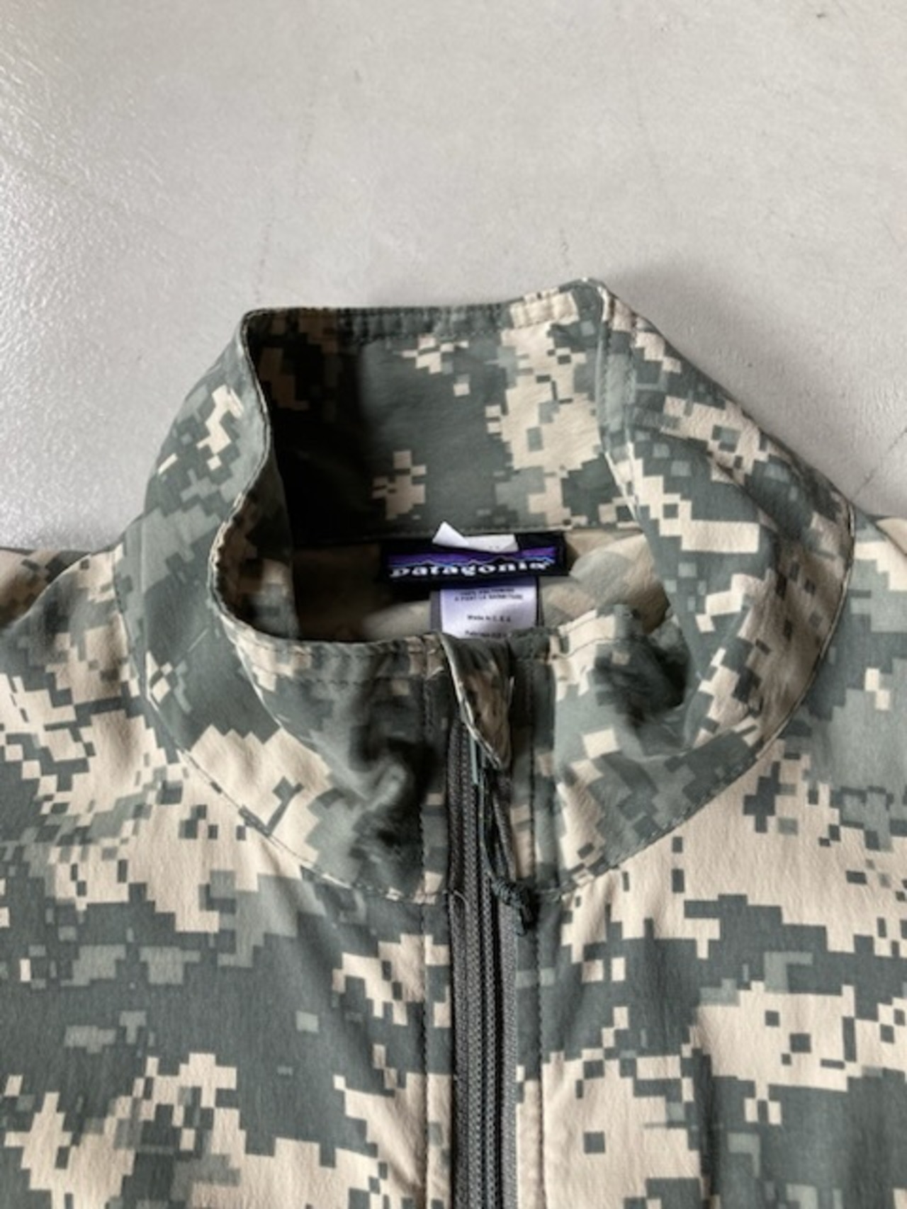 L：patagonia MARS パタゴニア 米軍 level4 デジタルカモ Wind Shirt 