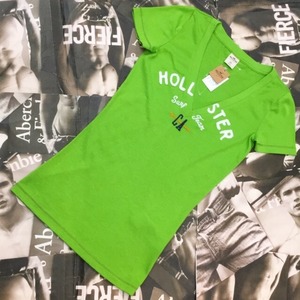 HOLLISTER　WOMEN　ＶネックＴシャツ　ＸＳサイズ