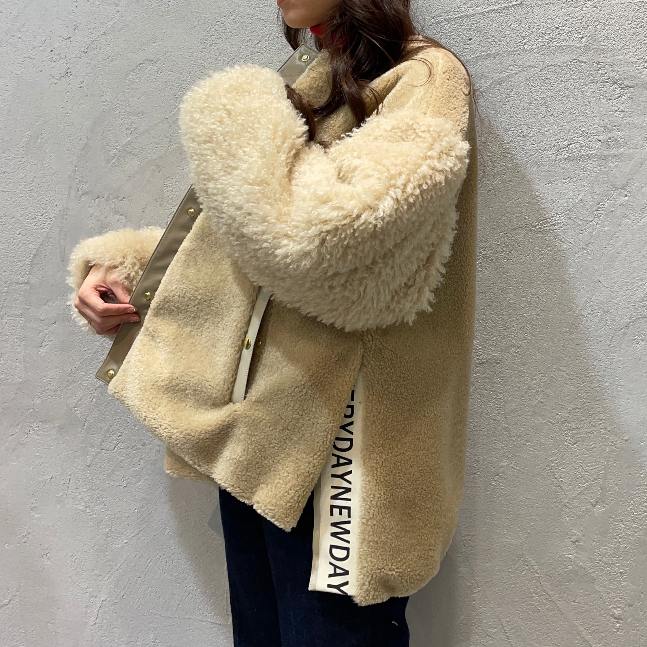 Eimee Law/サイドロゴテープボア×ファーハーフコート | 20ｰtwentyｰ 