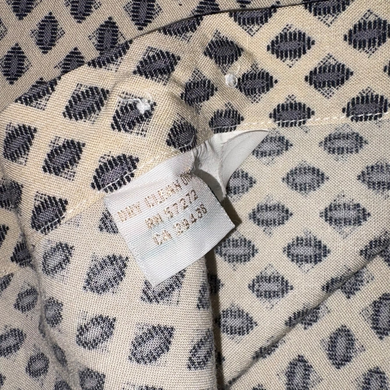 vintage 1990’s PERRY ELLIS rayon shirt