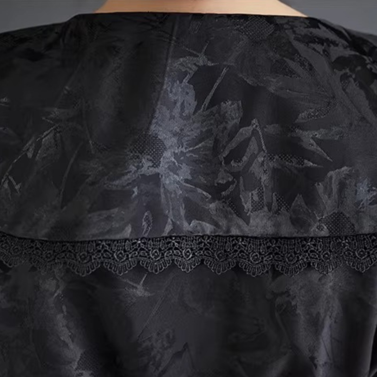 Dark Aesthetic Heavy Jacquard Fashion Dress with Double-Layer Collar (ME215)