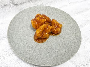 （冷凍）bibigoヤンニョムチキン（配達不可）