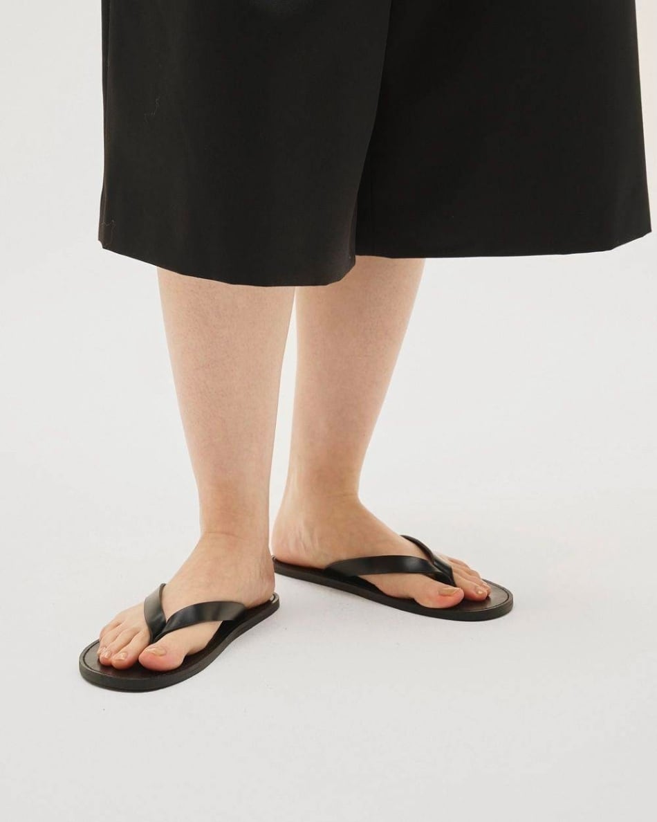 todayful トゥデイフル Leather Thong Sandals 【12611018】 | AMBIENT