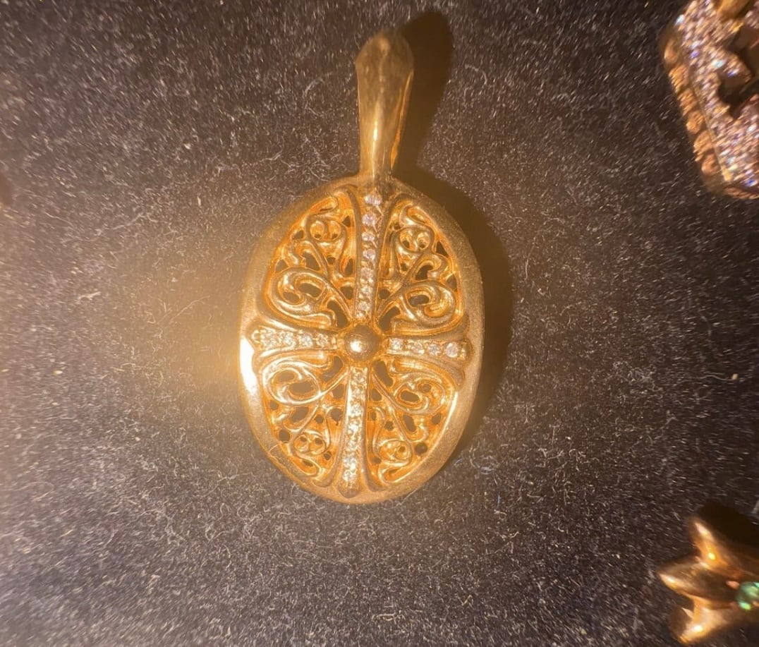 CHROME HEARTS クロムハーツ 22k オーバルパヴェダイヤ チャーム