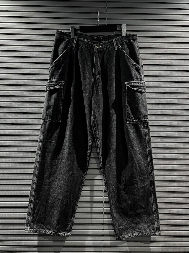 【X VINTAGE】Faded Black Color Vintage Loose Denim Cargo Pants
