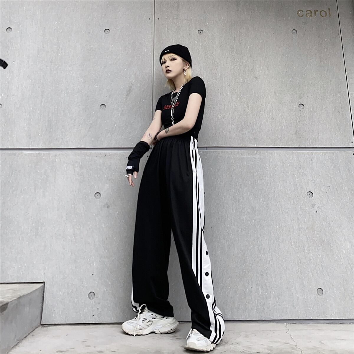 韓国ファッション ワイドレッグパンツ ハイウエスト 2色 S〜XL ワイドレッグパンツ レディーストレンド韓国ファッションボタン