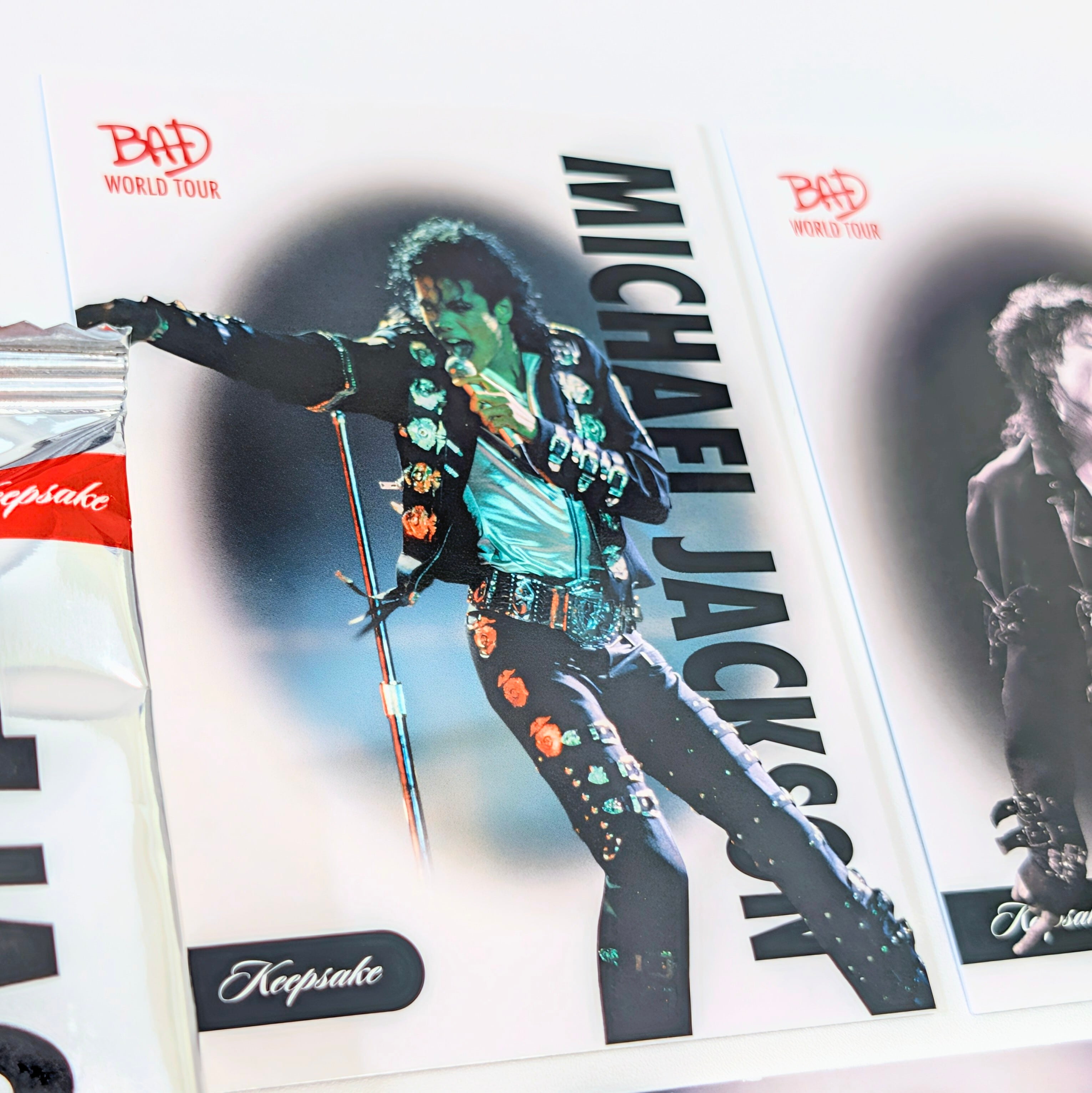 ⚡️SUPER LIMITED⚡️送料無料！【 Michael Jackson   ( マイケルジャクソン ) 】MICHAEL JACKSON Bad World Tour Keepsake Premiere Edition （1パック=4カード入）/ トレーディングカード / トレカ〚アメリカン雑貨 アメトイ〛