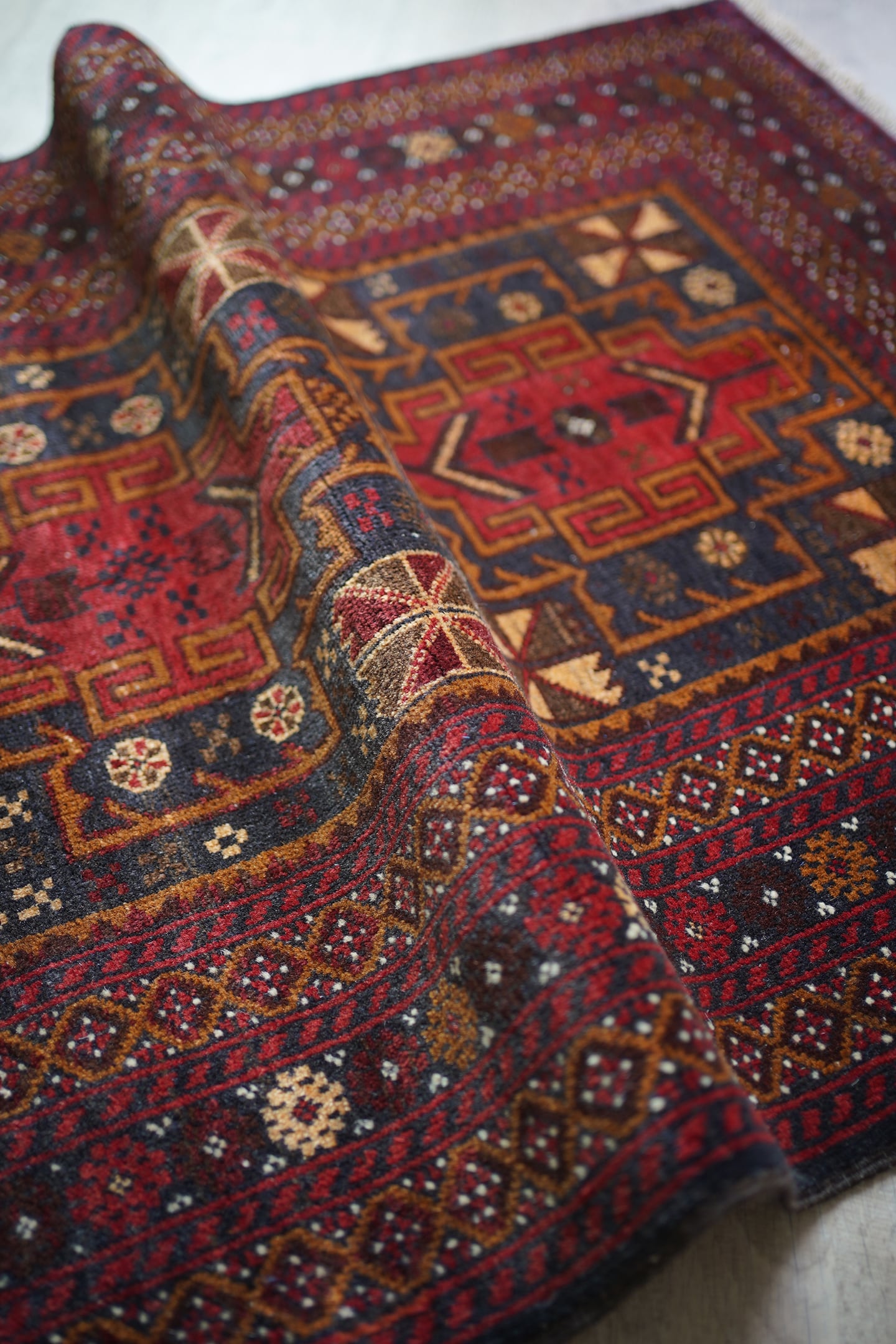 289】Vintage Afghan Baluch rug 1985's | ヴィンテージラグ専門店