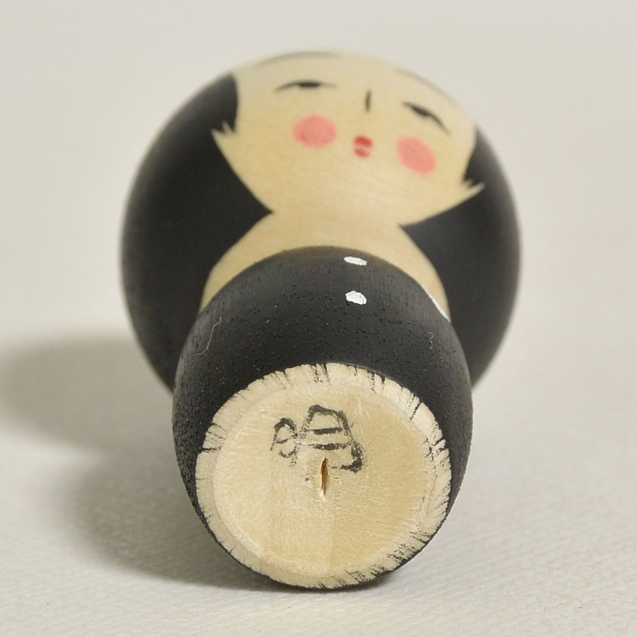 くまさんこけし 約1寸 約3.5cm 鈴木明 工人（作並系）#2359 | コケシア