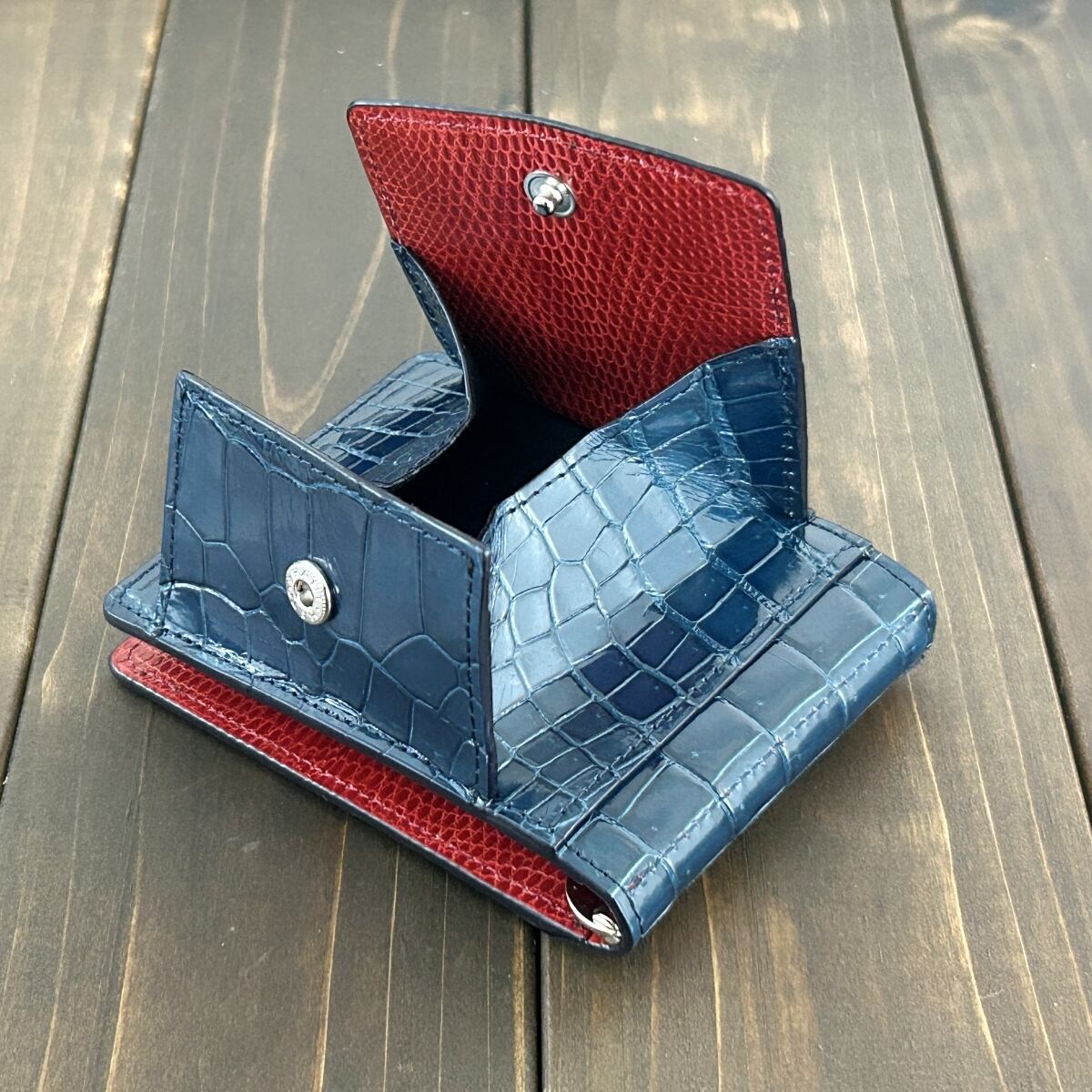 クロコダイル × リザード マネークリップ シャドーブルー | CUERO