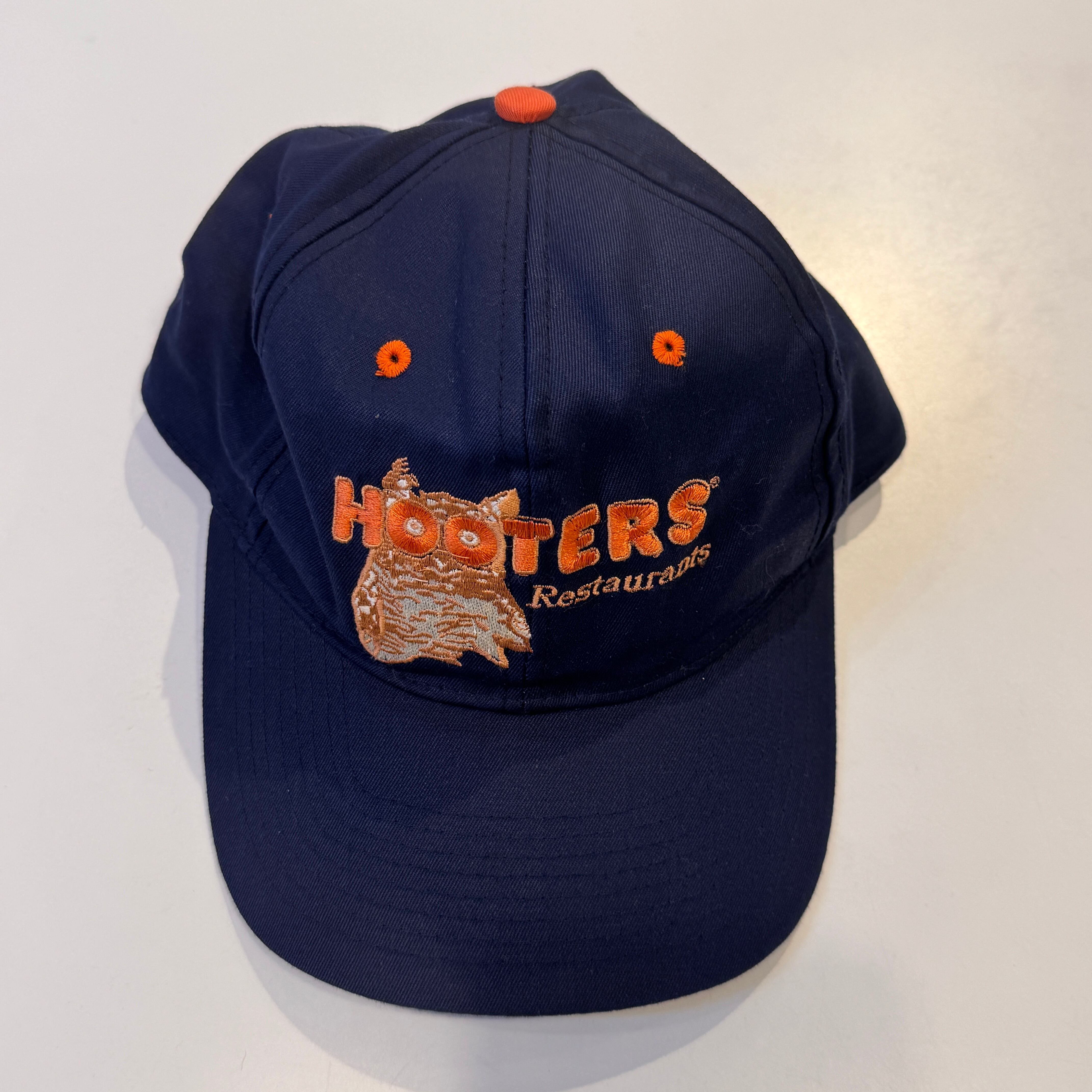 スーパー激レアUSA製デッドストックHOOTERS フーターズトラッカーキャップ HOOTERS CAP NAVY/ORANGE Ⓑ | safarionline