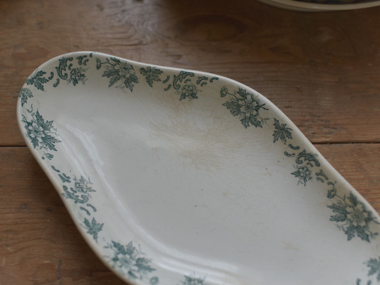 Terre de Fer 上品な絵柄のラヴィエ フレンチブロカント