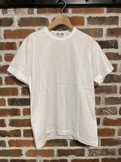 【PLAY COMME des GARCONS】T341 バック黒エンブレムTEE