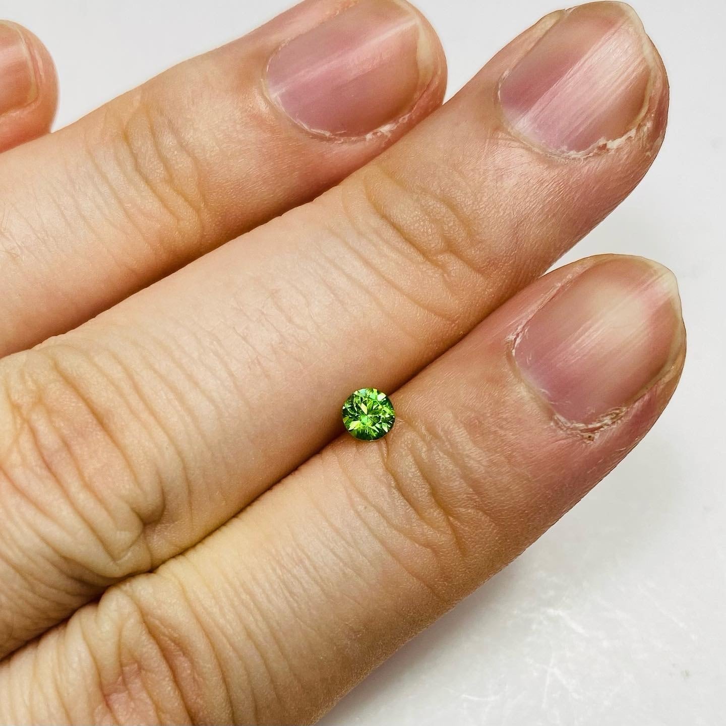 パーティーなデマントイドガーネット