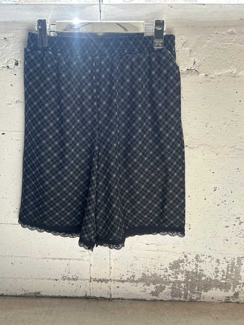 PERVERZE  Lace-trim Loose Slip Shorts