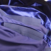 フラダンス 衣装 ワンピース ドレス uino! ブルー系 ハワイ製 ベロア生地 ワンカラー 無地 シンプル 光沢感 高級感 上品 豪華 綺麗 大人 かわいい ベロア 深いブルー ハワイアン アロハ フラ ダンス レッスン 練習