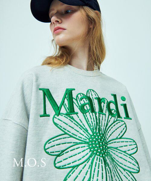 SWEATSHIRT FLOWERMARDI NEEDLEWORK