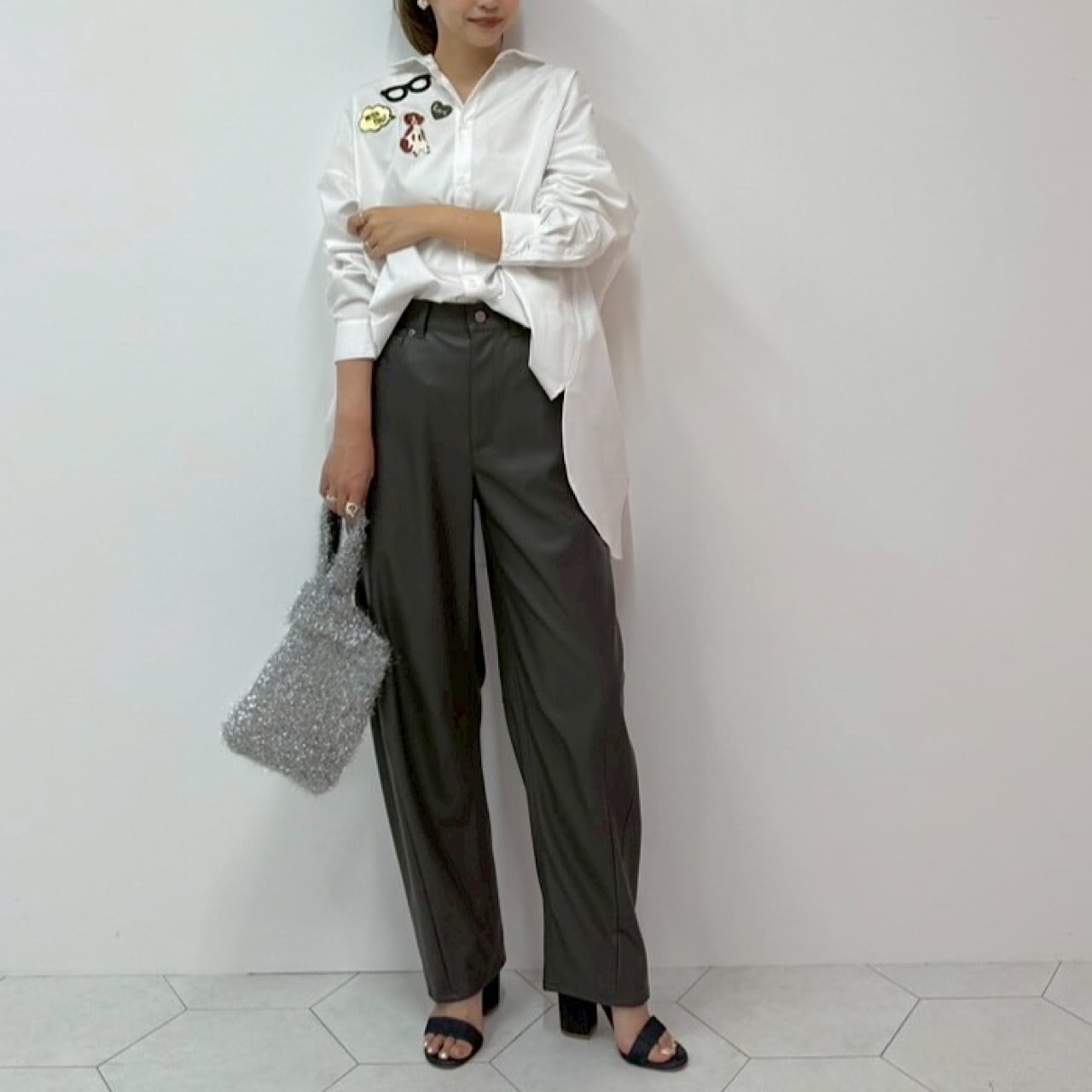 フェイクレザーパンツ(グレー) | LINKABLE