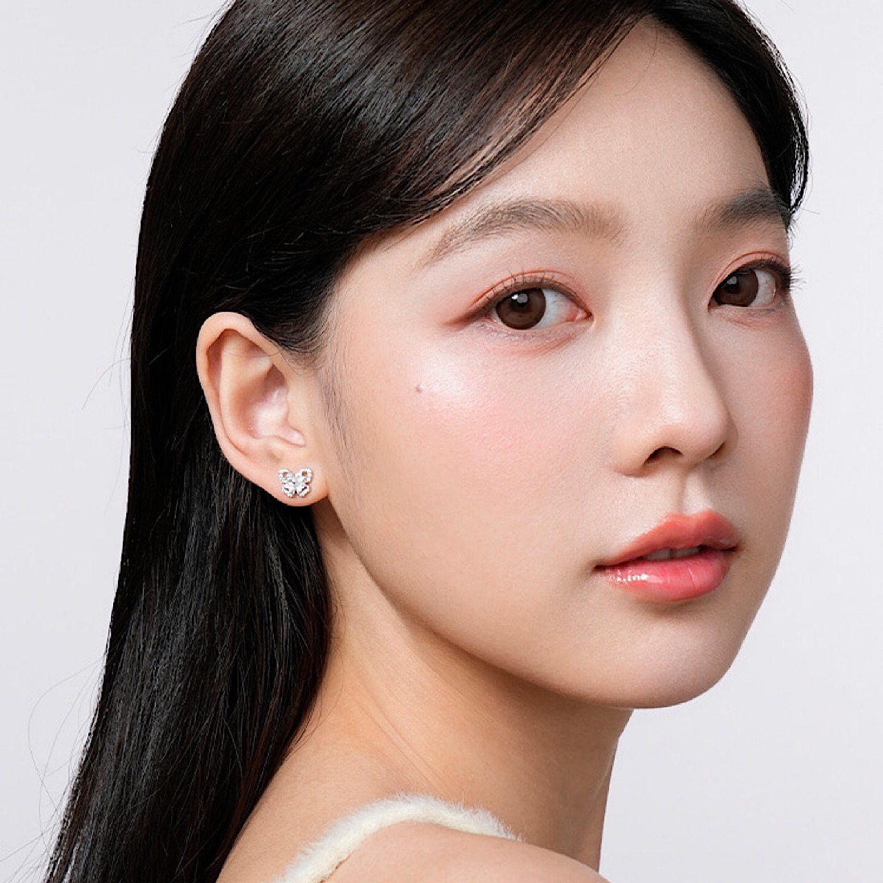 おしゃれ キラキラ ダイヤモンド 蝶々 シルバー ピアス - 4