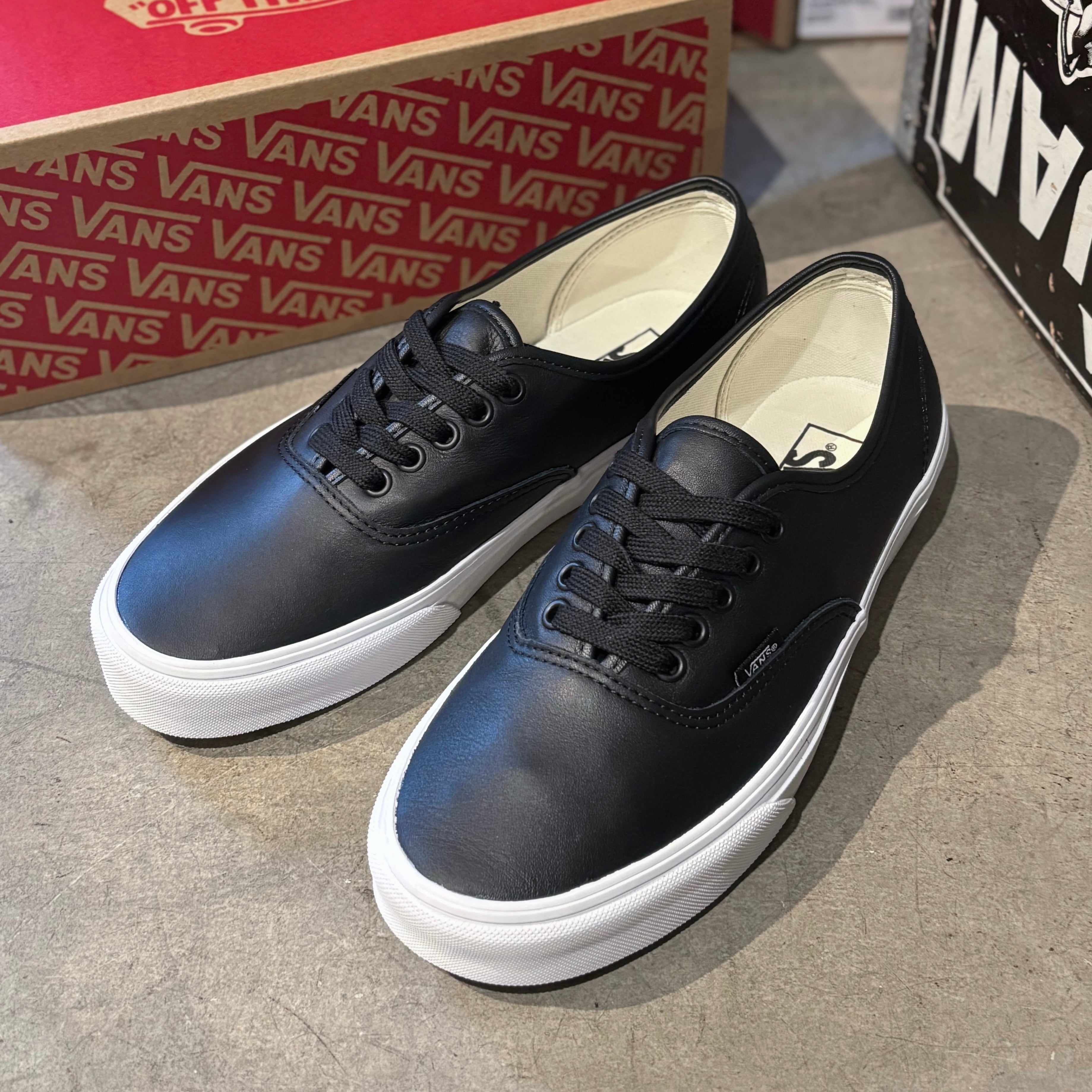 VANS AUTHENTIC Leopard Black / True White (ヴァンズ