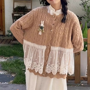 2色/レース貼りニットカーディガン ・8584 2色/レース貼りニットカーディガン ・8584