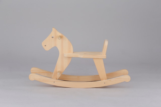 木馬　Rocking Horse | 木のおもちゃ 誕生日祝い 体を動かす