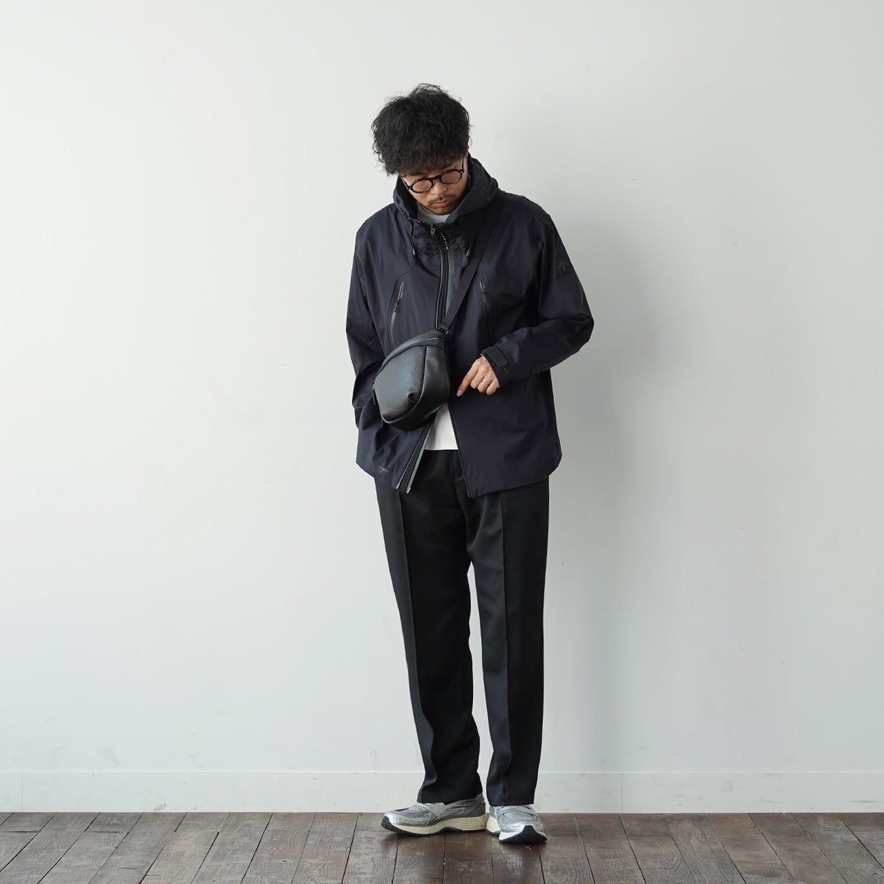 6月末予定】たった1つで大人コーデに様変わりする「本革ボディバッグ