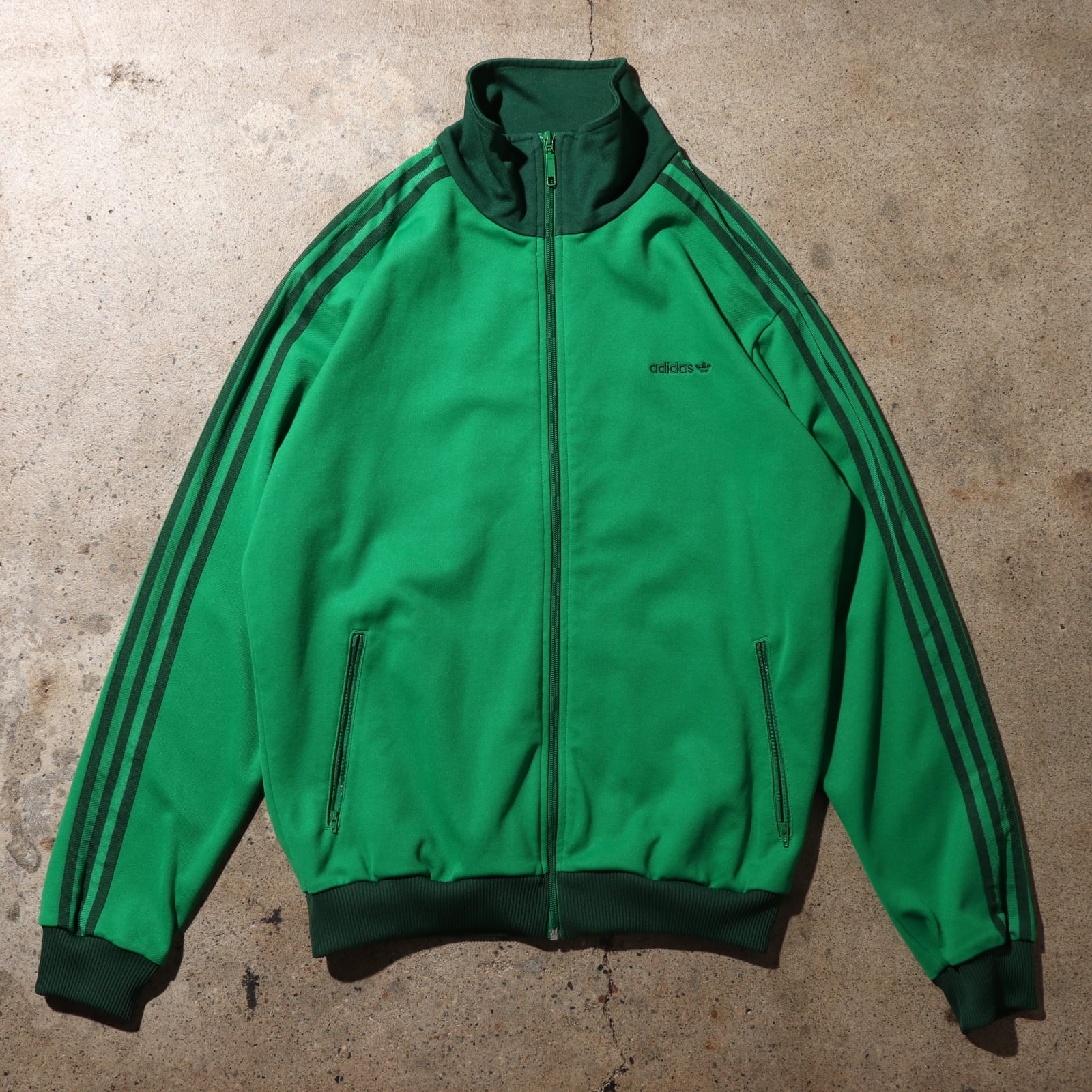 美品 XL オールドアディダス 緑 adidas トラックジャケット グリーン  