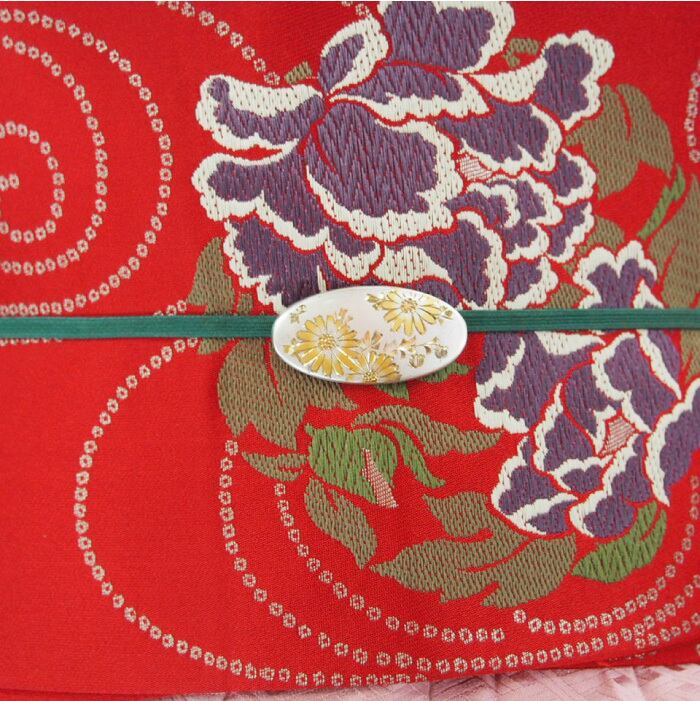 彫金花の紋帯留め純銀 彫金花の紋帯留め純銀