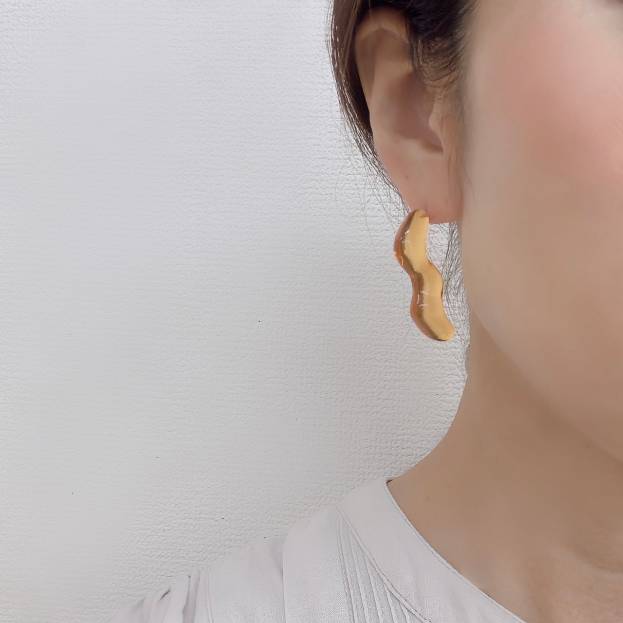 アシンメトリーカラー　クリアピアス　チタンポスト使用　低アレルギー　bittersweet