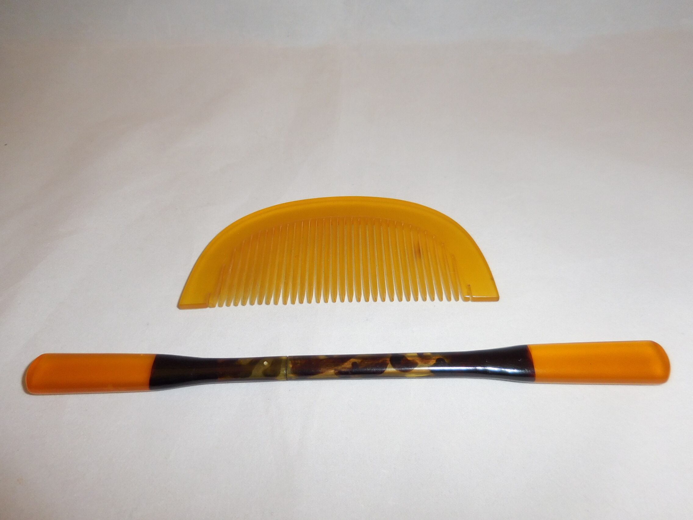 鼈甲の櫛と笄 tortoiseshell work ornamental comb and hair pin