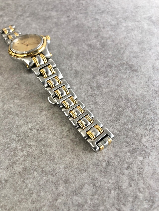 GUCCI グッチ 腕時計 シルバー×ゴールド GG ステンレススチール 9000L vintage ヴィンテージ オールド 5mha2a