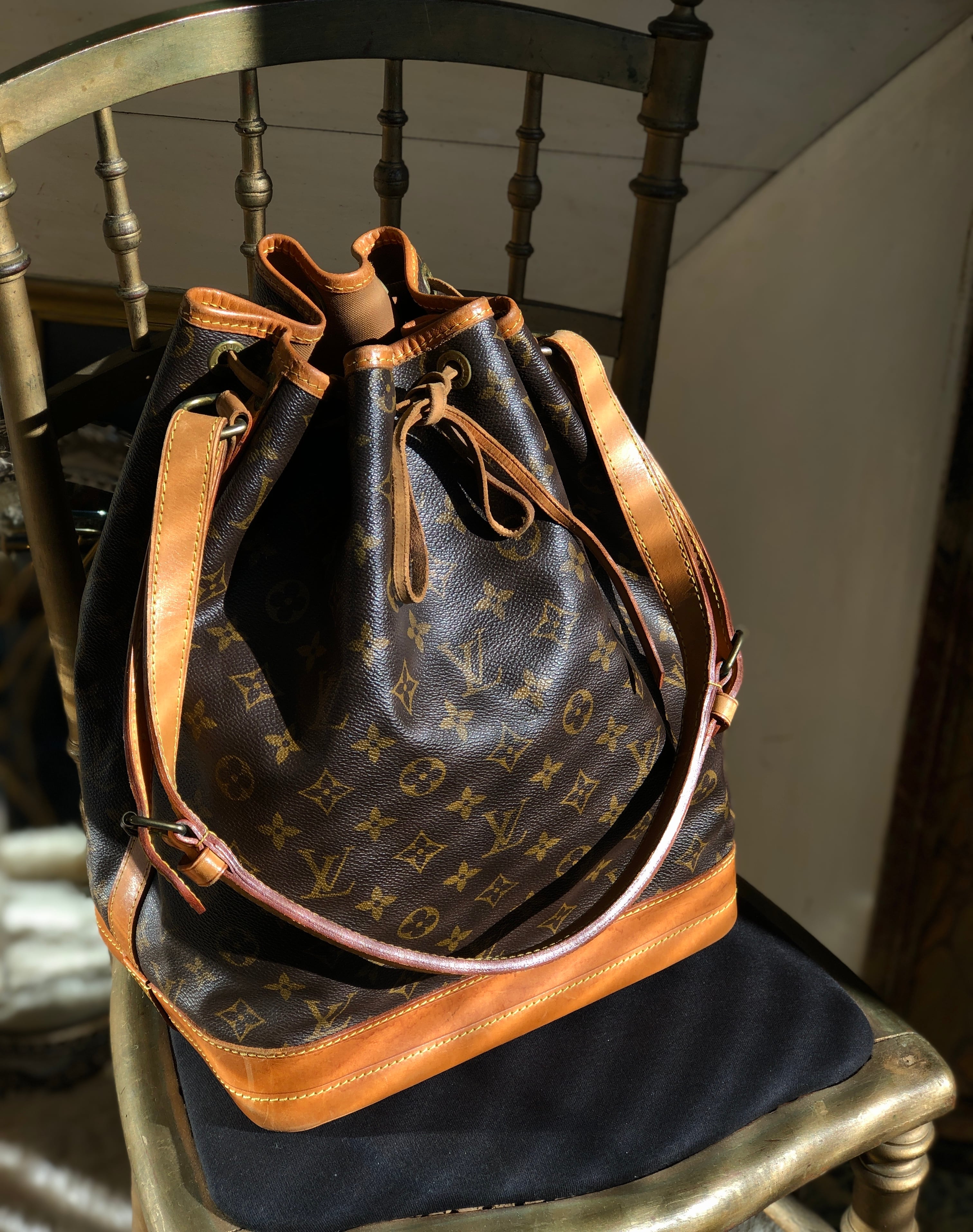 LOUIS VUITTON ルイ ヴィトン モノグラム M42224 ノエ 巾着 ショルダー