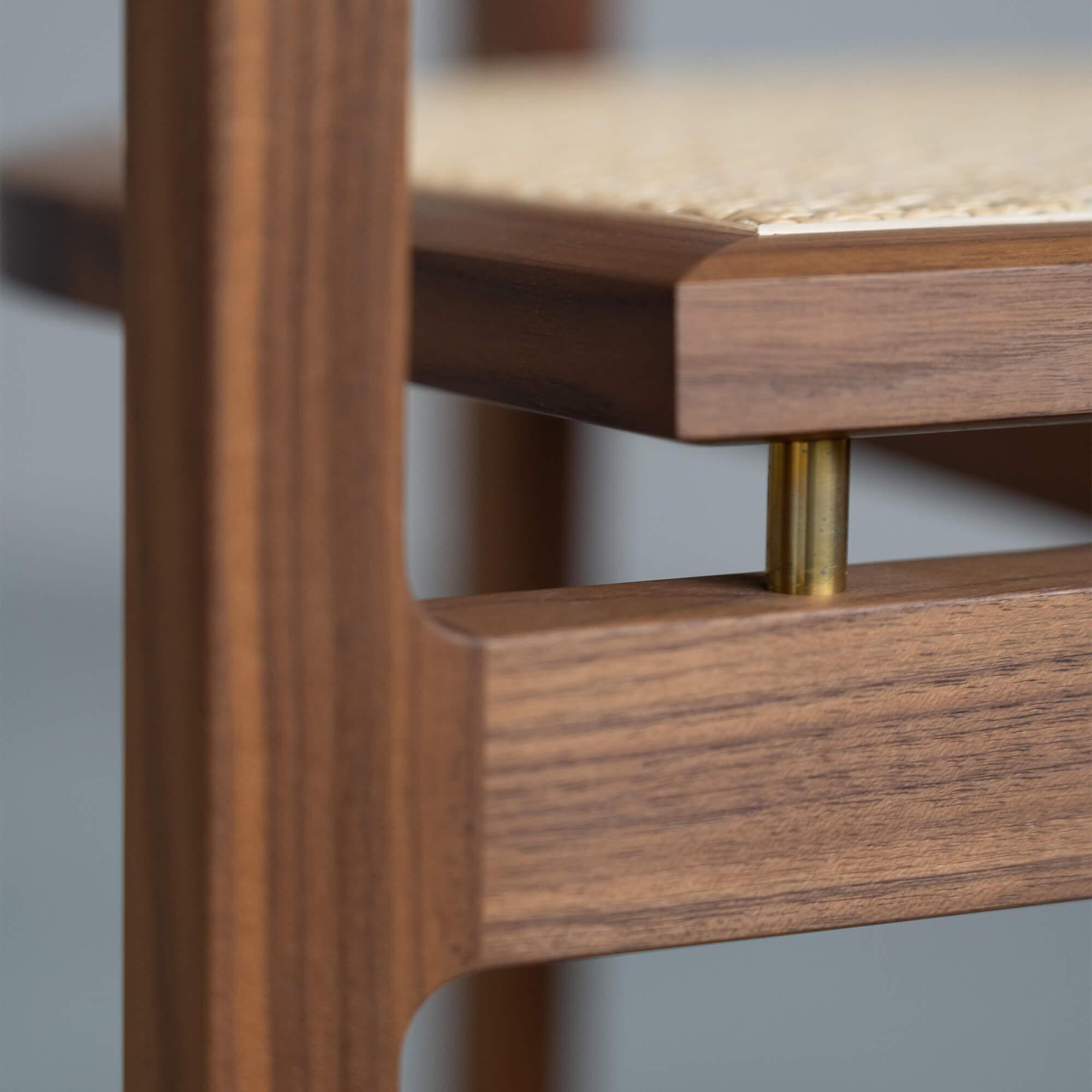 展示品即納] 有馬博人 / Mokuji Furniture 三つ脚の椅子（ウォルナット