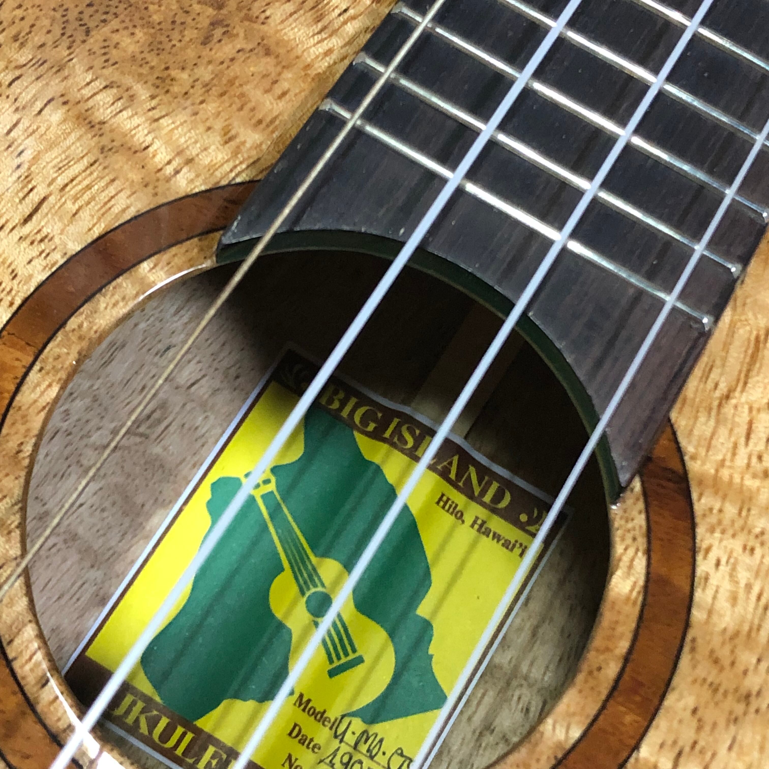 中古 調整済 BIG ISLAND UKULELE U-MO-CTS コンサートウクレレ 純正