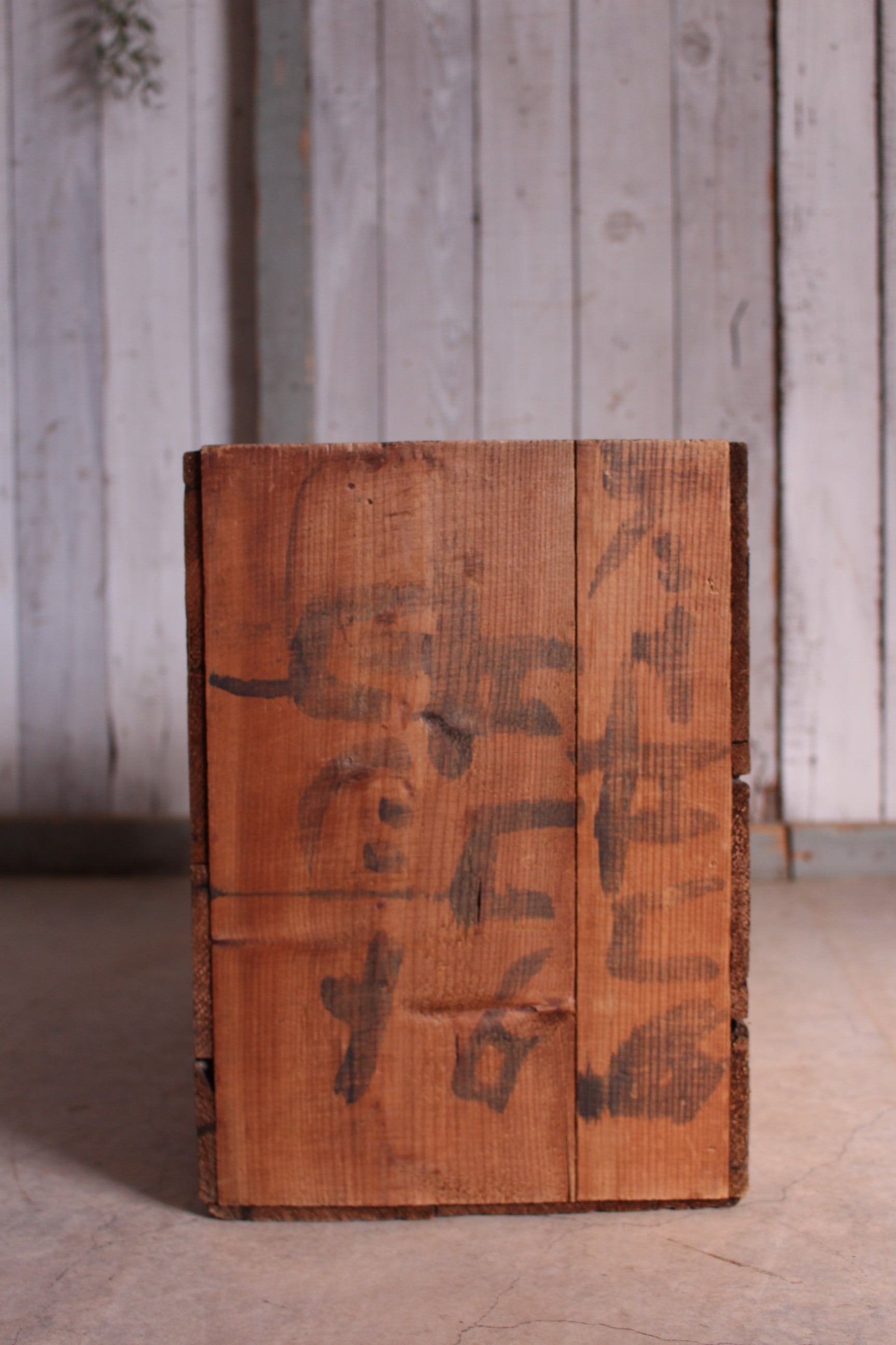 古く味のある木製収納箱 木箱 | denbee 古道具
