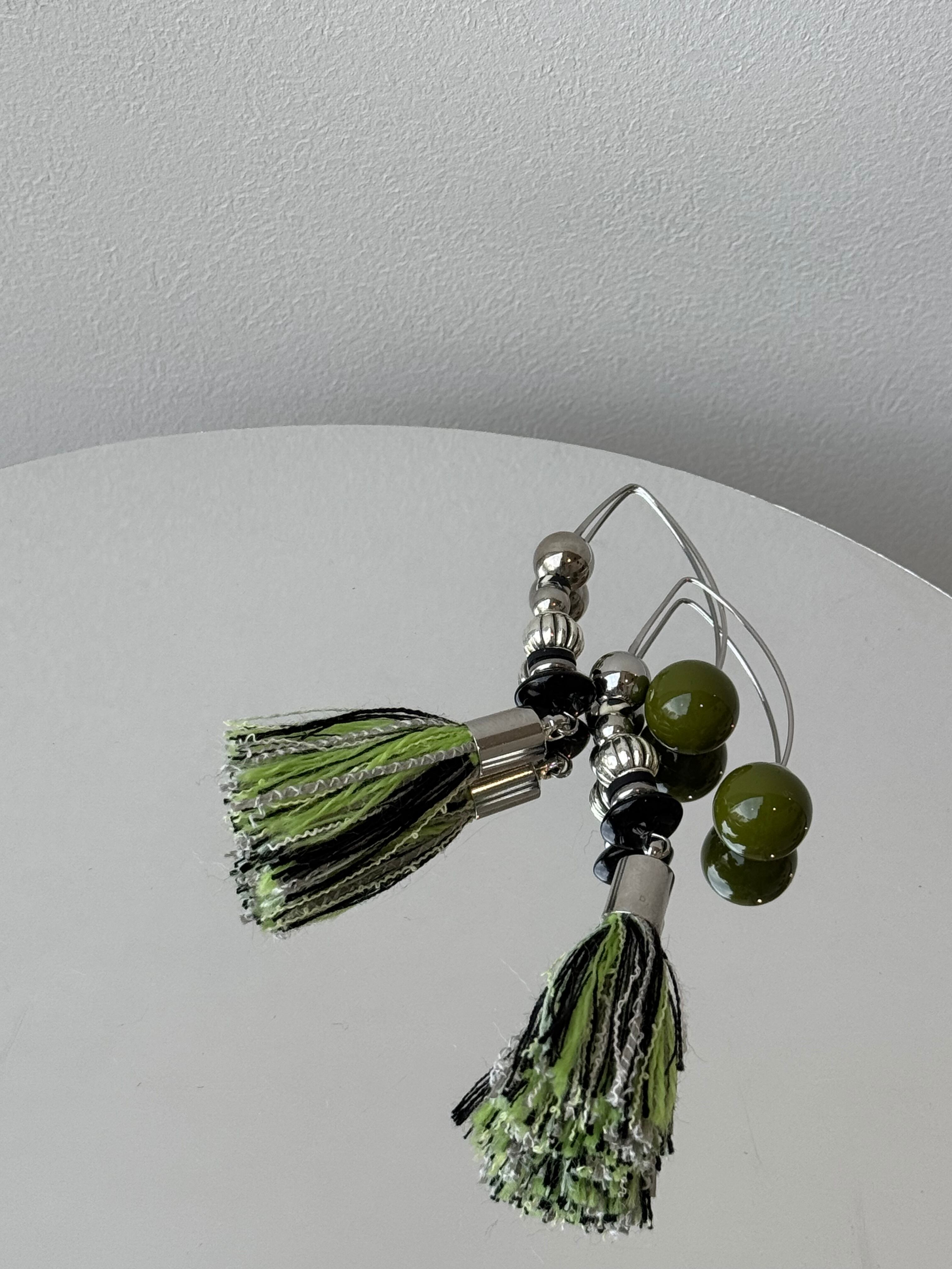 silver hook green mix tassel